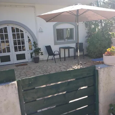 Arilas Apartmán *